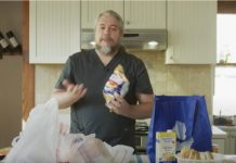 Προστασία από τον Covid-19. Απολύμανση στις συσκευασίες τροφίμων και πλύσιμο φρούτων