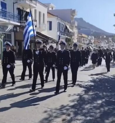 Για πρώτη φορά στην παρέλαση της 28ης Οκτωβρίου οι σπουδαστές της Α.Ε.Ν. Λακωνίας στην Νεάπολη